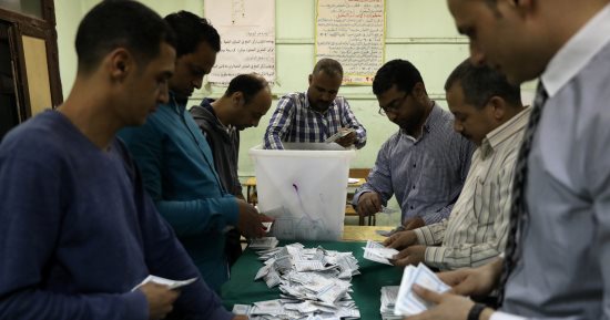 مؤشرات أولية.. السيسى يحصد 1096 صوت فى لجنة جبل النور ببنى سويف مقابل 22 صوت لموسى 