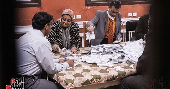 مؤشرات أولية.. السيسى يحصد 2165 وموسى 74 بلجنة 16 مدرسة عبدالناصر بالمرج