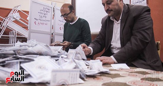 مؤشرات أولية.. "صفر" لمصطفى موسى مقابل 2071 صوتا للسيسى فى لجنة 40 بمنوف