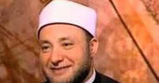 أمين الفتوى: تسقط الزكاة عمن لا يجد إلا قوت أولاده ويستحقها من لا يكفيه راتبه