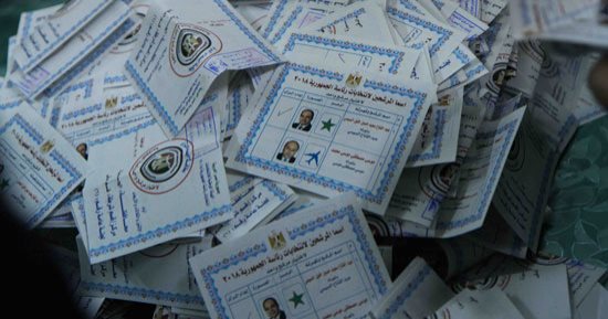 السيسي 1488 صوتًا وموسى 32 بلجنة رقم 31 بمدرسة المنيرة الإعدادية