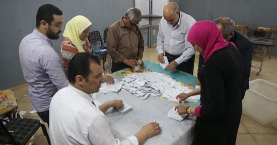 مؤشرات أولية.. لجنة 32 بالإسكندرية: السيسى 2006 أصوات مقابل 27 لموسى