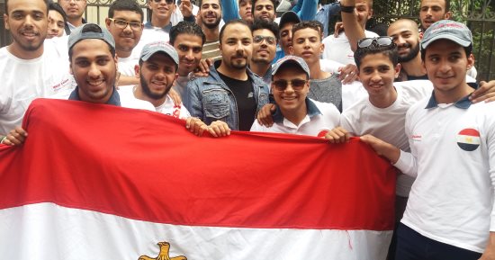 صور.. مسيرة طلابية لدعم المشاركة بالانتخابات من "التعليم العالى" لميدان التحرير