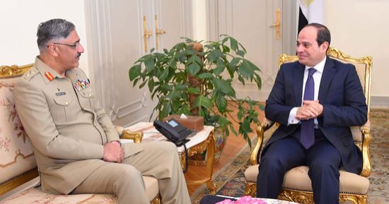 السيسي لرئيس أركان جيش باكستان: الجهاد الحقيقى هو رفع مستوى معيشة الشعوب