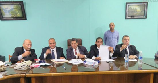 مؤشرات أولية.. السيسي يحصد 215876 صوتا وموسى 7342فى 7 لجان بالإسماعيلية