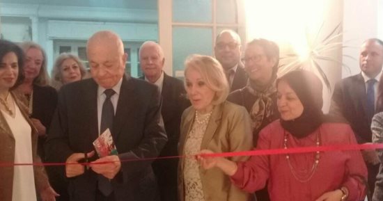  صور.. 60 لوحة فى معرض "بين الواقع والخيال" بحضور نبيل العربى 