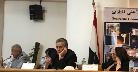 خبراء تعليم: المناهج المصرية معيبة وتحتاج إعادة نظر والإخوان تسللوا للمنظومة