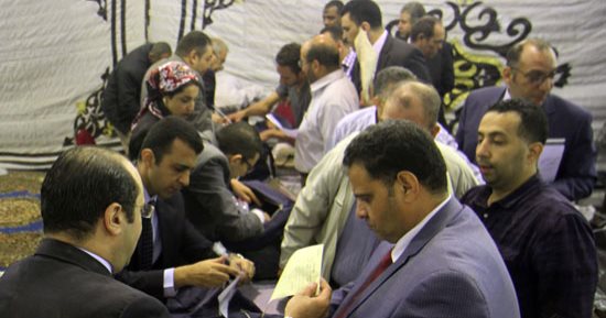 اللجنة العامة التاسعة بالسيدة زينب: السيسى يحصل على 50738 صوتا وموسى 1058