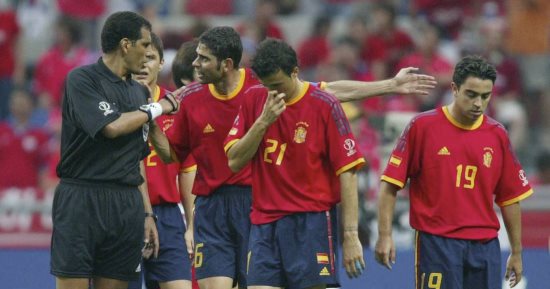 حكايات كأس العالم .. الغندور يحرم إسبانيا من نصف نهائى مونديال 2002