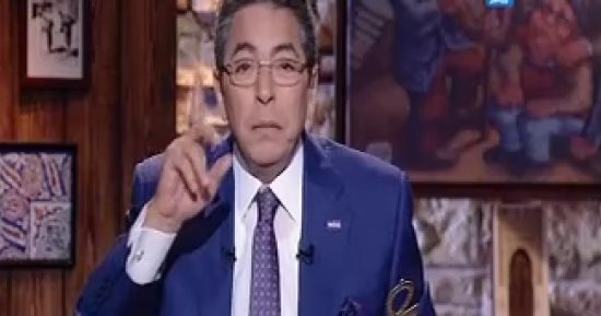 محمود سعد يخصص حلقة اليوم للحديث عن الراحل نور الشريف 