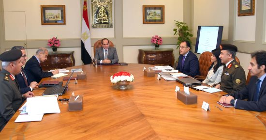 السيسي يوجه بمواصلة جهود تطوير قطاع السياحة وتحديث المناطق الأثرية