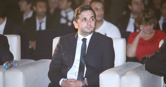 مصطفى خاطر عقب تكريمه بمهرجان شرم الشيخ للمسرح: تكريمى مع العظماء يزيدنى سعادة
