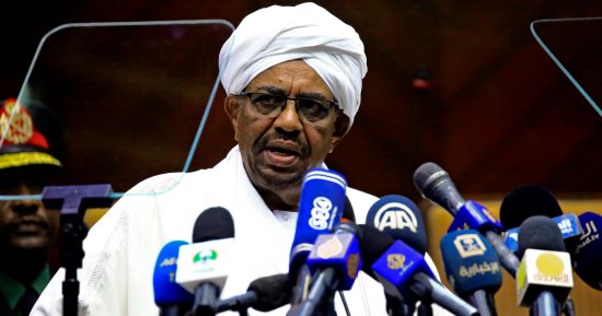 نائب الرئيس السودانى يؤكد التزام الدولة بإنجاح حملة جمع السلاح