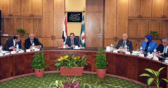 وزير البترول يترأس اجتماع اللجنة العليا لتحويل مصر إلى مركز إقليمى للطاقة 