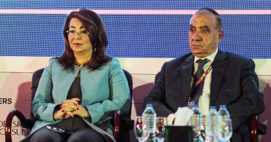 صور.. بدء مؤتمر القمة الأولى للقادة المصريين بحضور وزيرى التضامن والتنمية المحلية