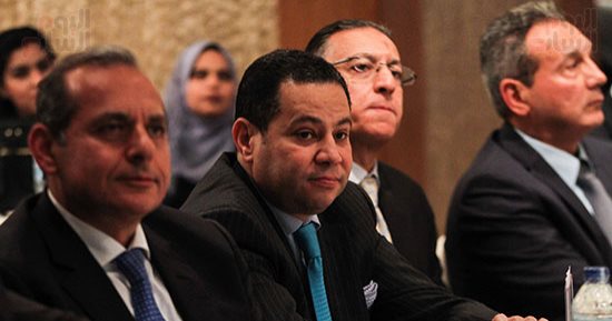 وزير قطاع الأعمال يشهد توقيع عقد رفع مشاركة البنوك فى مشروع كيما 2 (صور)