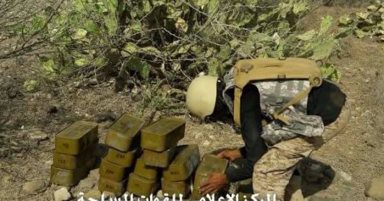  الجيش اليمنى مدعوما بقوات التحالف يحرر مواقع جديدة بحجة  