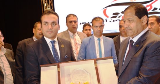 فيديو وصور.. محافظ الغربية يكرم القائمين على العملية الانتخابية للاحتفال بفوز الرئيس