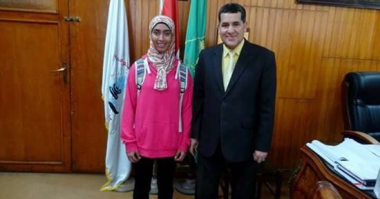 عميد تربية المنوفية يكرم الفائزة بذهبية الجودو