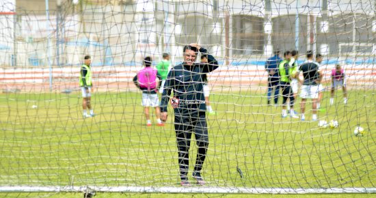 إيهاب جلال يضم "رفعت والنقاز" ويستبعد هيما وحفنى من مواجهة المقاصة