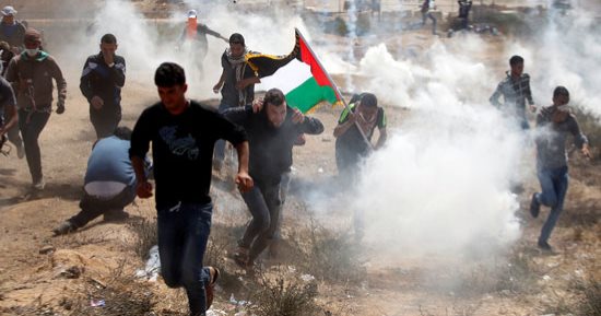 إصابة 4 فلسطينيين برصاص الاحتلال الإسرائيلى شرق قطاع غزة