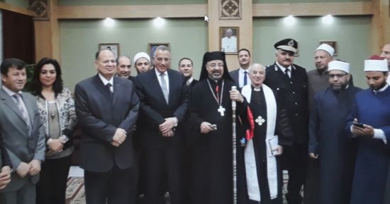 مدير أمن الجيزة يقدم التهنئة لرجال الكنيسة بمناسبة عيد القيامة