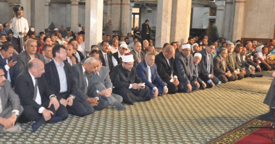 وزير الأوقاف: توزيع 125 طن سلع غذائية للأسر الأكثر احتياجا بالجيزة