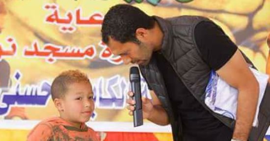 قيصر الإسماعيلى يحتفل بـ"يوم اليتيم" بعد صلاة الجمعة 