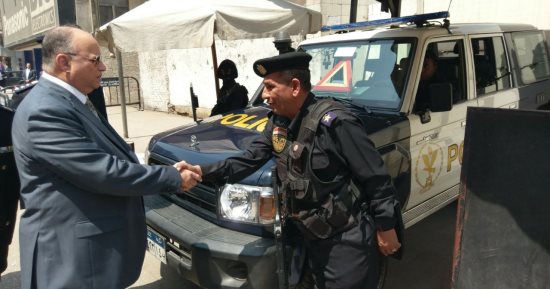 صور.. مدير أمن القاهرة يتفقد تأمين الكاتدرائية والكنائس قبل احتفالات القيامة