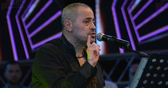 جورج وسوف يستبعد تقديم ألبوم ويطرح أغنية كل شهر.. اعرف الأسباب
