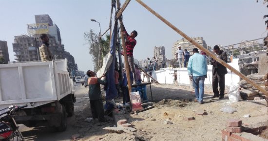 صور.. حى العجوزة يزيل "ساتر" نادى الزمالك النهرى للمرة الثالثة