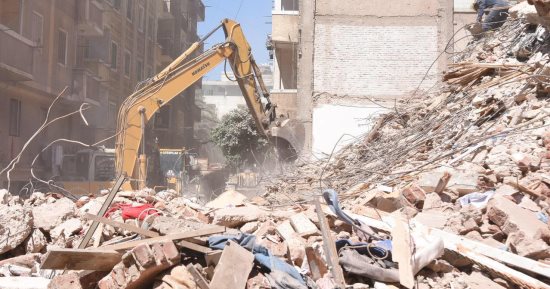 حى شرق الإسكندرية: رفع أنقاض عقار سيدى جابر وفتح الطريق أمام المارة
