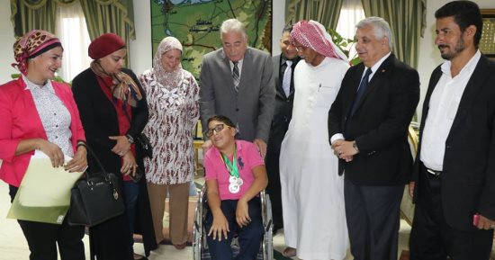 محافظ جنوب سيناء يكرم الطالب المثالى على مستوى الجمهورية