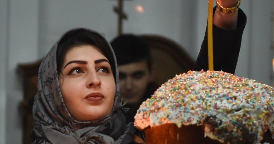 صور.. المسيحيون حول العالم يحتفلون بعيد الفصح