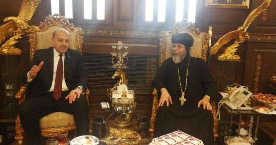 مدير أمن الشرقية يهنئ أسقف مطرانية الزقازيق ومنيا القمح بعيد القيامة