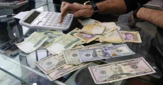 الريال الإيرانى يهبط لأدنى مستوى على الإطلاق أمام الدولار