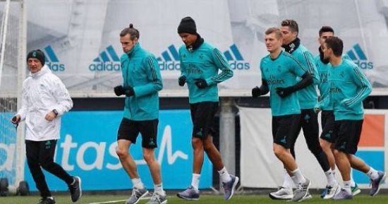 ريال مدريد يبدأ استعداداته للقاء يوفنتوس بدورى الأبطال بعد الديربى.. صور
