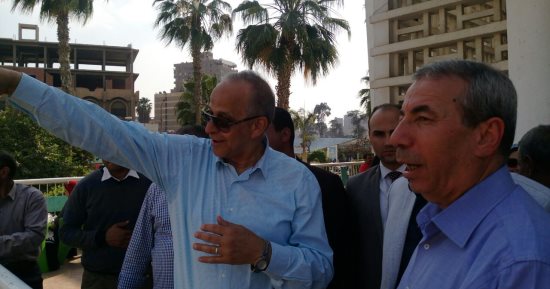 صور.. محافظ القليوبية يتفقد الحدائق والمتنزهات بالقناطر الخيرية