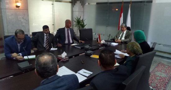 وزير البيئة يستعرض مقترح لرفع كفاءة بحيرة قارون وتطوير محمية وادى الريان