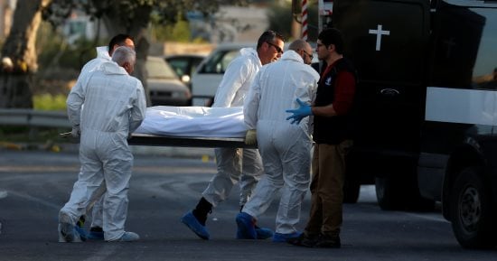 صور.. مصرع 2 وإصابة 45 شخصا أغلبهم من السياح فى حادث تصادم فى مالطا