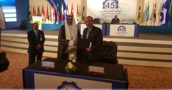 خالد حنفى: تعاون بين اتحاد الغرف العربية لتوفير معلومات عن فرص العمل بالأسواق