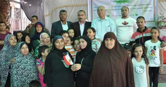 صور.. هيئة نظافة الجيزة تحتفل بيوم اليتيم وشم النسيم بنادى الركن الأخضر