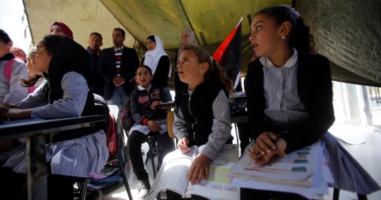مع عودة الدراسة.. مسؤولة أممية تدعو إلى تأمين الحماية الخاصة لأطفال فلسطين