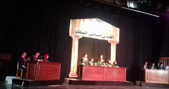 صور.. محكمة تعليمية لتأهيل الطلاب لممارسة الحياة القانونية بمؤتمر حقوق المنيا
