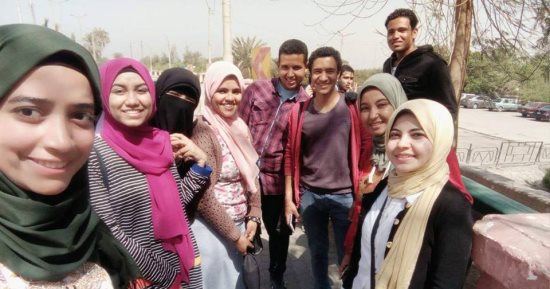 صور.. 9 طلاب بإعلام بنى سويف يروجون للمحافظة سياحيا فى مشروع تخرجهم