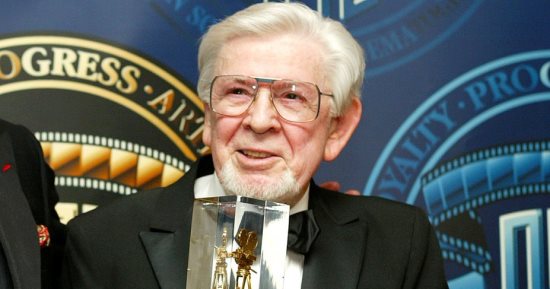 وفاة مصور فيلم "Batman" عند عمر 104 أعوام