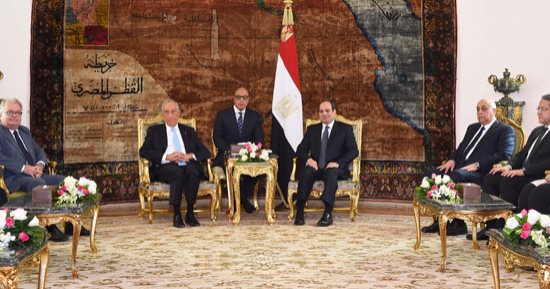 قمة "مصرية - برتغالية".. السيسي: اتفقنا على زيادة التبادل التجارى بين البلدين.. وسرعة تفعيل الاتفاقيات مع البرتغال لإحداث نقلة نوعية فى الشراكة.. ولرئيس البرتغال: مصر تكافح الإرهاب باستراتيجية أمنية ثقافية