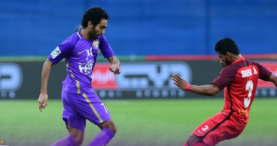 شاهد.. حسين الشحات يحتفظ بـ"كرة" مارادونا