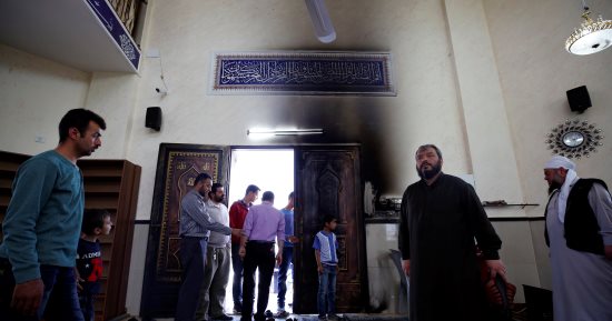 ننشر أولى صور محاولة مستوطنون يهود حرق مسجد فى نابلس الفلسطينية