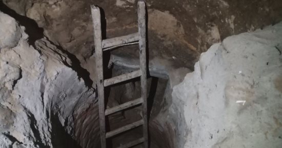القبض على عامل ينقب على الآثار داخل منزله فى فايد بالإسماعيلية